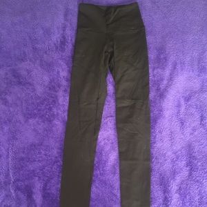 Lucy high rise Hatha leggings in black